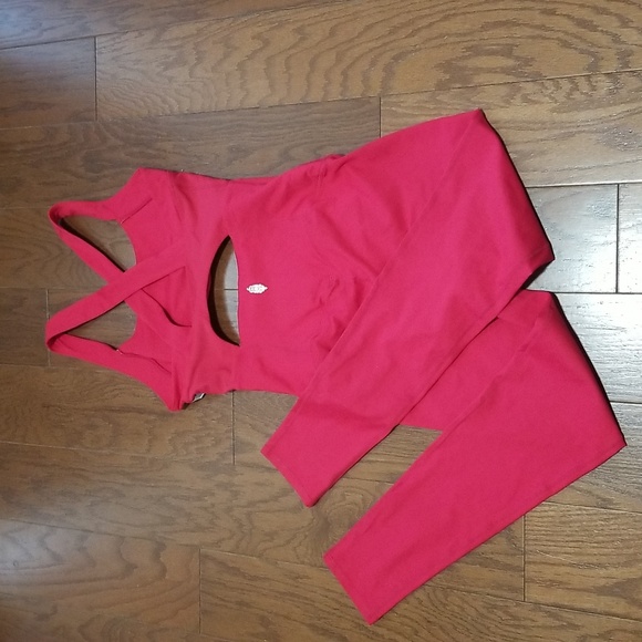 NEW! Free People Movement RED Back It Up jumpsuit sz small NWOT (PRICE FIRM) - Picture 8 of 12